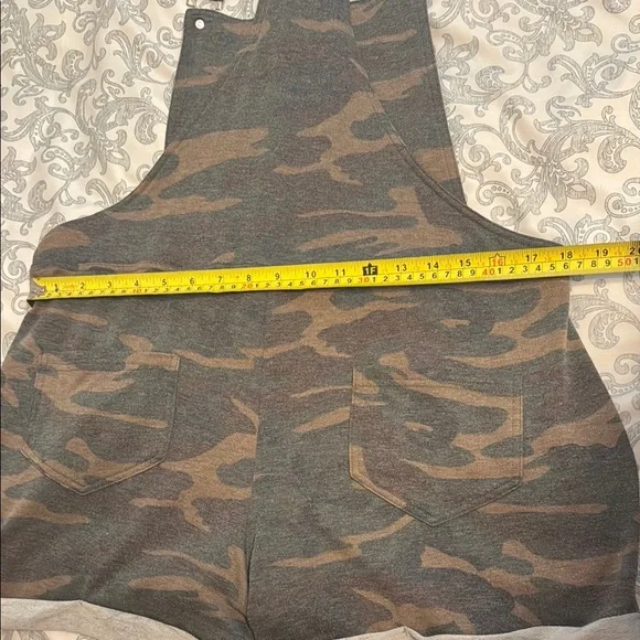 VENUS Green and Brown Camouflage Jumpsuit Relaxed Fit - Picture 4 of 8